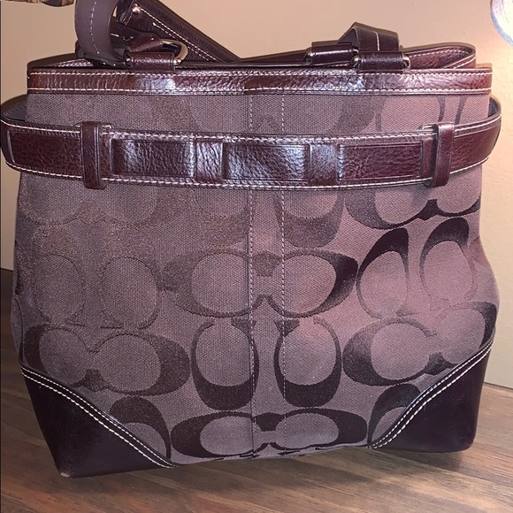 Coach Hampton Python Satchel. Serial # G06J-10264 - Picture 4 of 11